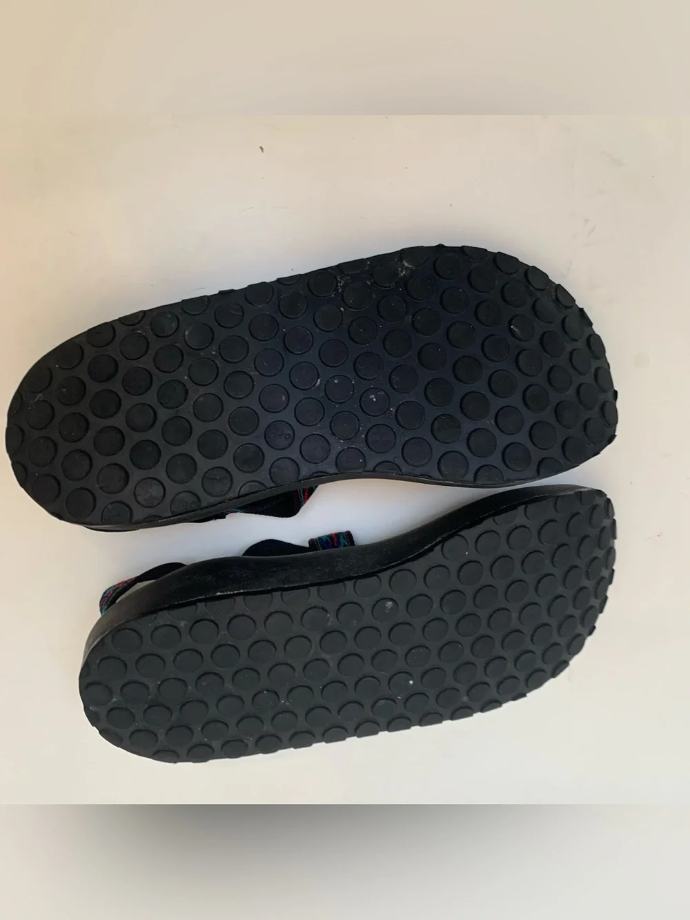 Chaco Z1 Classic Sandals Mens 11 Red Geometric Straps Hiking Sport Gorpwear